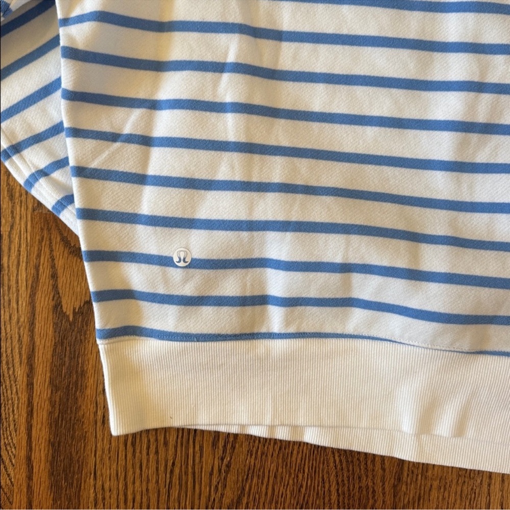 Lululemon Blue/White striped Perfectly Oversized Fleece Crewneck - Picture 6 of 6